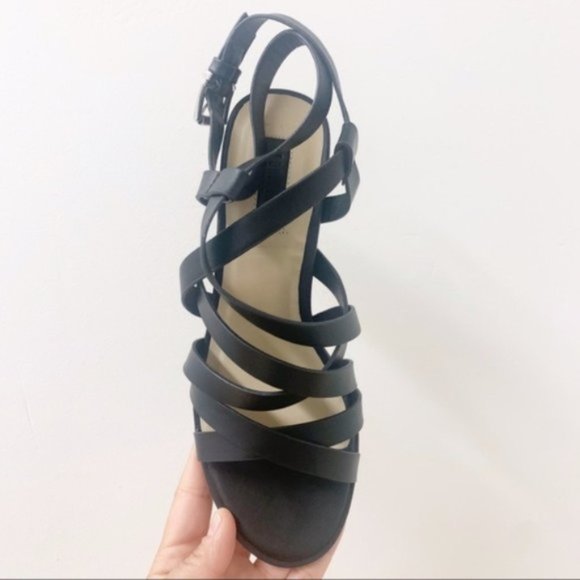 Forever21 Black Ankle-Strap Heel Sandals Size 5.5 - Picture 4 of 4